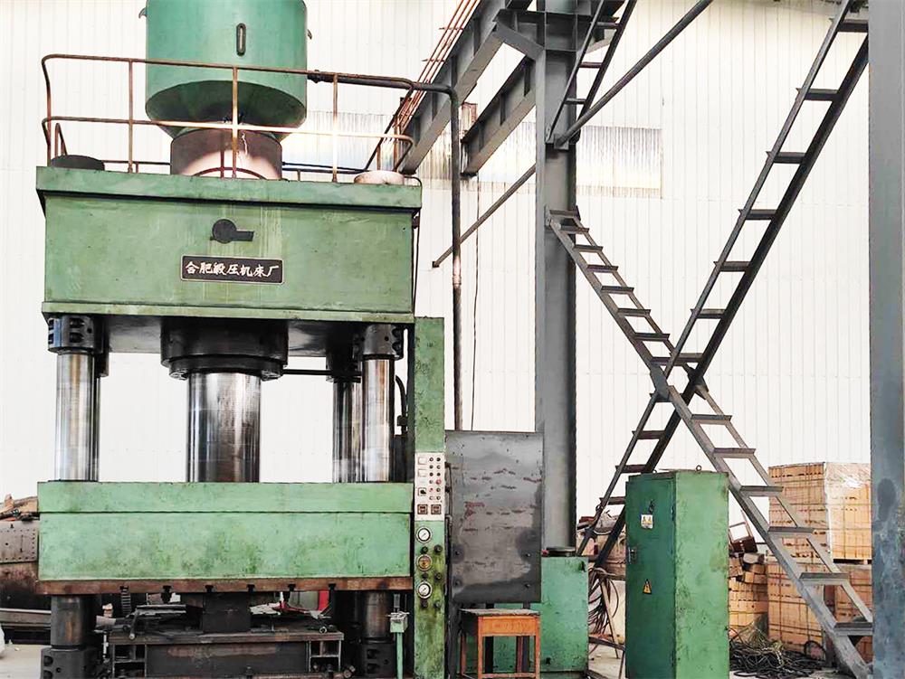 1壓力機(jī).jpg